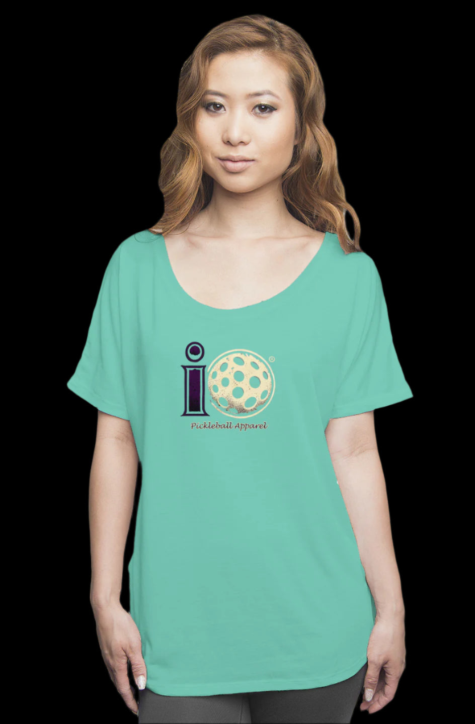 io-Women's slouchy tee